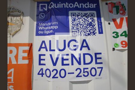Plaquinha de casa à venda com 3 quartos, 276m² em Carlos Prates, Belo Horizonte