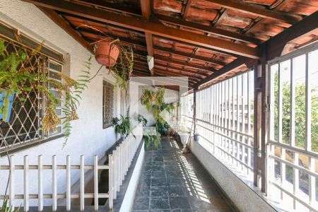 Varanda de casa à venda com 3 quartos, 276m² em Carlos Prates, Belo Horizonte