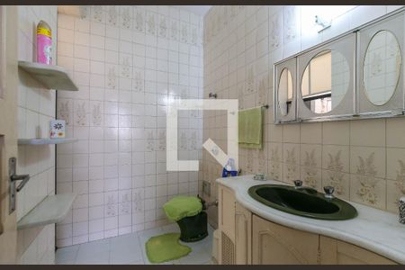 Banheiro Social de casa à venda com 3 quartos, 276m² em Carlos Prates, Belo Horizonte