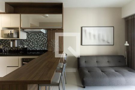 Sala/Cozinha de apartamento para alugar com 1 quarto, 61m² em Itaim Bibi, São Paulo