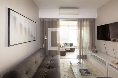 Sala/Cozinha de apartamento para alugar com 1 quarto, 61m² em Itaim Bibi, São Paulo