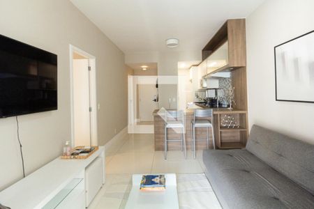 Sala/Cozinha de apartamento para alugar com 1 quarto, 61m² em Itaim Bibi, São Paulo