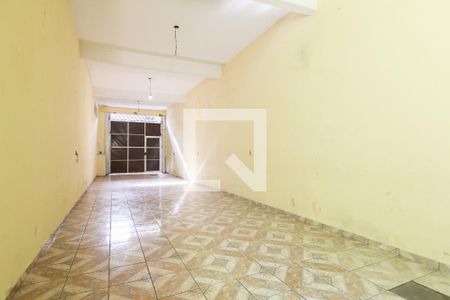 Garagem de casa à venda com 5 quartos, 300m² em Vila Carmosina, São Paulo