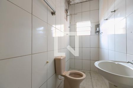 Banheiro da Suíte 2 de casa à venda com 5 quartos, 300m² em Vila Carmosina, São Paulo