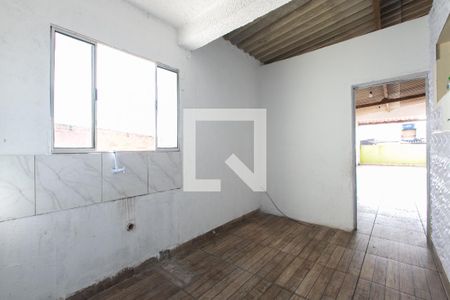 Cozinha 2 de casa à venda com 5 quartos, 300m² em Vila Carmosina, São Paulo