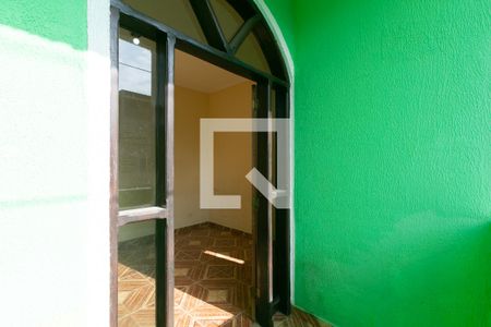 Varanda da Suíte 1 de casa à venda com 5 quartos, 300m² em Vila Carmosina, São Paulo