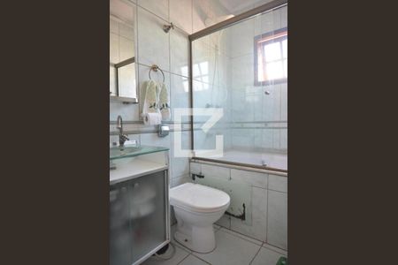 Banheiro da Suíte 1 de casa à venda com 4 quartos, 201m² em Vila Gilda, Santo André