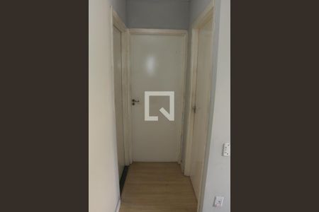 Corredor de apartamento para alugar com 2 quartos, 45m² em Cerâmica, Nova Iguaçu