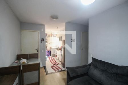 Sala de apartamento para alugar com 2 quartos, 45m² em Cerâmica, Nova Iguaçu