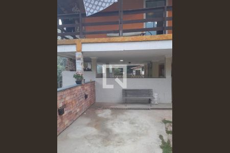 Casa à venda com 3 quartos, 245m² em Casa Branca, Brumadinho