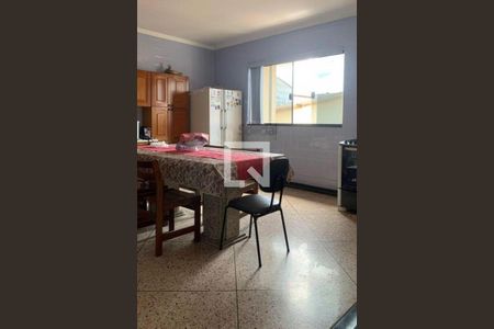 Casa à venda com 4 quartos, 284m² em Chácara Belenzinho, São Paulo