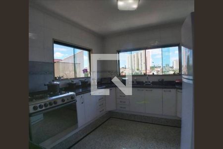 Casa à venda com 4 quartos, 490m² em Jardim Textil, São Paulo