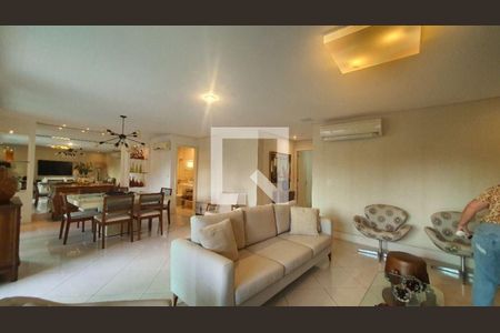 Apartamento à venda com 4 quartos, 160m² em Icaraí, Niterói