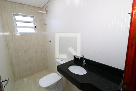 Banheiro da Suíte de apartamento para alugar com 2 quartos, 72m² em Vila Caiçara, Praia Grande