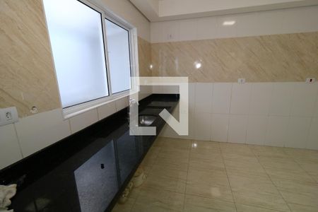 Cozinha de apartamento para alugar com 2 quartos, 72m² em Vila Caiçara, Praia Grande