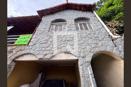 Garagem de casa à venda com 6 quartos, 360m² em Riacho das Pedras, Contagem