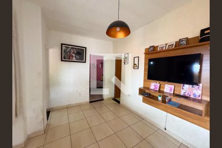 Casa 2 - Sala de casa à venda com 6 quartos, 360m² em Riacho das Pedras, Contagem
