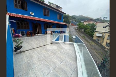 Casa à venda com 3 quartos, 195m² em Santa Rosa, Niterói