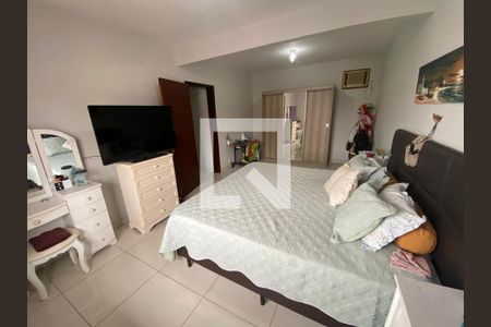 Casa à venda com 3 quartos, 195m² em Santa Rosa, Niterói
