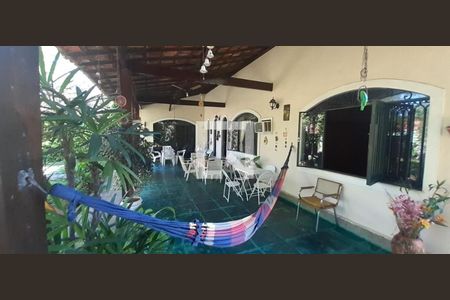 Casa à venda com 5 quartos, 222m² em Piratininga, Niterói