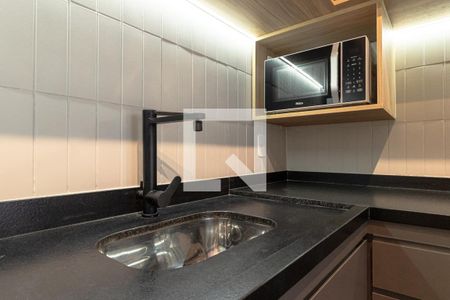 Cozinha de apartamento para alugar com 1 quarto, 31m² em Indianópolis, São Paulo