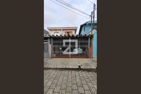 Fachada de casa à venda com 3 quartos, 240m² em Vila Adelaide Perella, Guarulhos