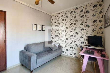 Sala de apartamento para alugar com 2 quartos, 70m² em Vila Tupi, Praia Grande