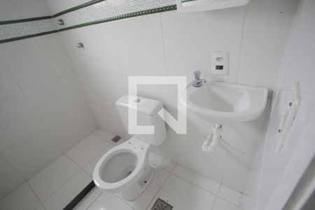Banheiro de apartamento para alugar com 1 quarto, 40m² em Taquara, Rio de Janeiro