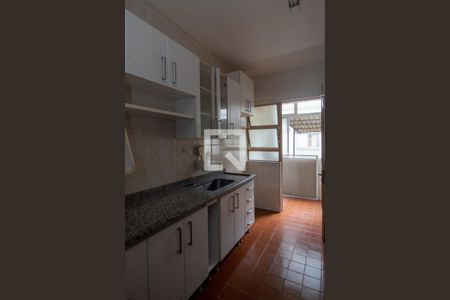 Cozinha de apartamento à venda com 2 quartos, 67m² em Teresópolis, Porto Alegre