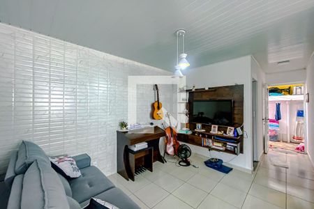 Sala de casa à venda com 8 quartos, 400m² em Vila Invernada, São Paulo