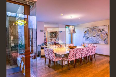 Casa à venda com 4 quartos, 454m² em Jardim dos Estados, São Paulo