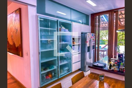 Casa à venda com 4 quartos, 454m² em Jardim dos Estados, São Paulo