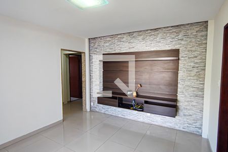 Sala de casa para alugar com 3 quartos, 100m² em Taquara, Rio de Janeiro