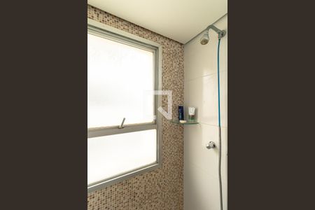 Banheiro de apartamento à venda com 1 quarto, 42m² em Itaim Bibi, São Paulo