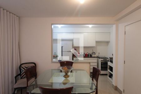 Sala de apartamento à venda com 2 quartos, 57m² em Santa Amelia, Belo Horizonte