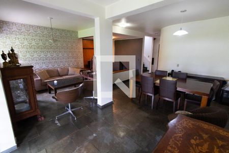 Sala de casa de condomínio à venda com 3 quartos, 230m² em Parque da Hipica, Campinas
