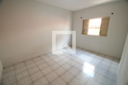 Quarto 2 de casa à venda com 3 quartos, 253m² em Parque São Quirino, Campinas