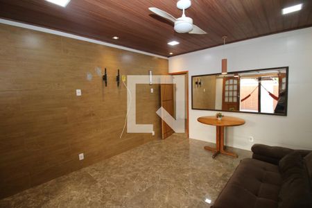 Sala de apartamento para alugar com 3 quartos, 120m² em Olaria, Rio de Janeiro