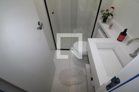 Banheiro de kitnet/studio para alugar com 1 quarto, 27m² em Tucuruvi, São Paulo