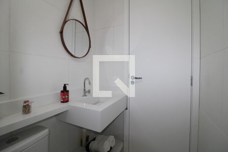 Banheiro de kitnet/studio para alugar com 1 quarto, 27m² em Tucuruvi, São Paulo