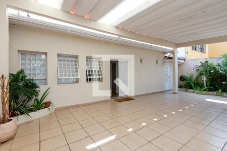 Garagem de casa à venda com 5 quartos, 170m² em Vila Gertrudes, São Paulo