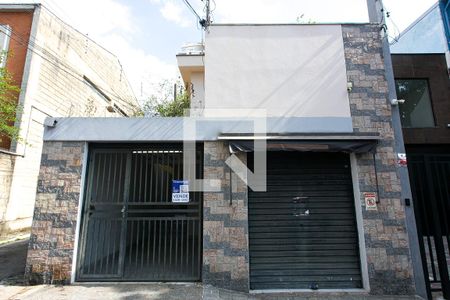 Fachada de casa à venda com 3 quartos, 160m² em Vila Carrão, São Paulo