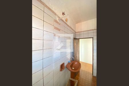 Banheiro de casa para alugar com 1 quarto, 60m² em Jardim Presidente Dutra, Guarulhos