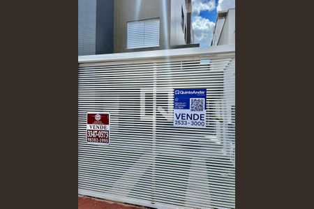 Plaquinha instalada de apartamento para alugar com 3 quartos, 70m² em Itapoã, Belo Horizonte