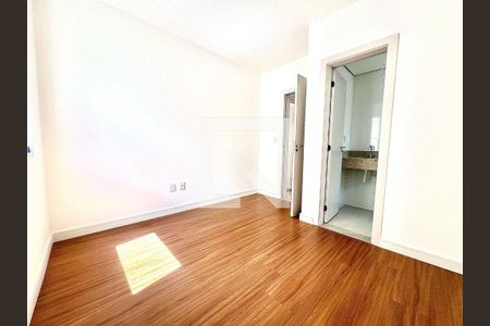 Suíte de apartamento à venda com 3 quartos, 70m² em Itapoã, Belo Horizonte