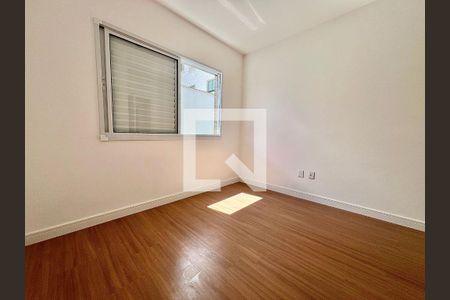 Suíte de apartamento à venda com 3 quartos, 70m² em Itapoã, Belo Horizonte