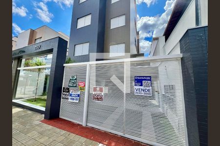 Plaquinha instalada de apartamento para alugar com 3 quartos, 70m² em Itapoã, Belo Horizonte