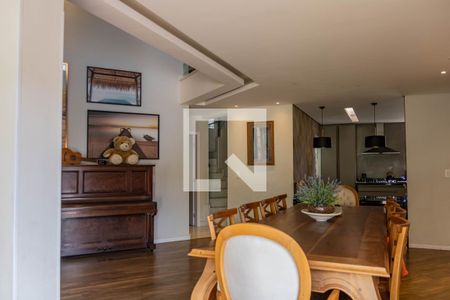 Sala de casa à venda com 4 quartos, 420m² em Belvedere, Belo Horizonte