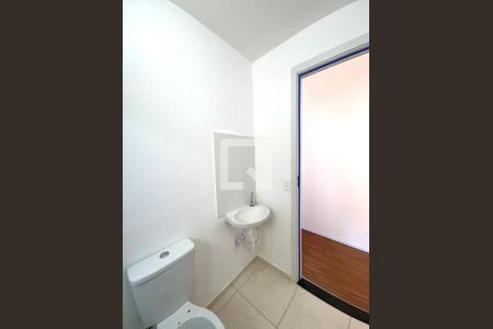 Banheiro Social de apartamento à venda com 3 quartos, 56m² em Vila Rio Branco, Jundiaí
