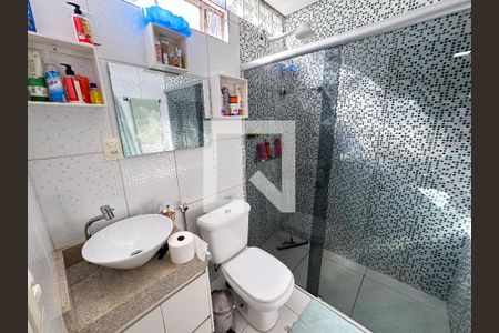 Banheiro de casa à venda com 3 quartos, 80m² em Eldorado, Contagem